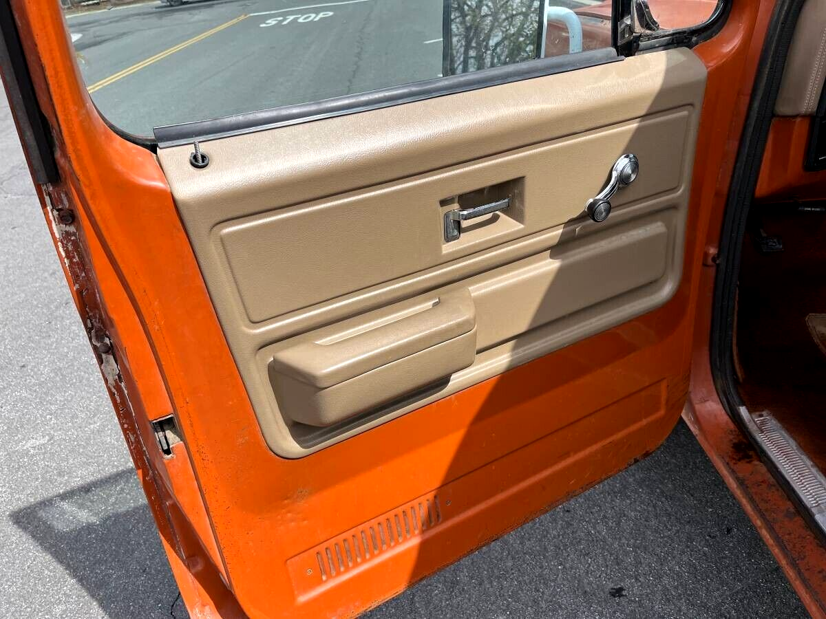 1976 GMC Sierra 1500 High Sierra 400-V8 4X4! - photo 10
