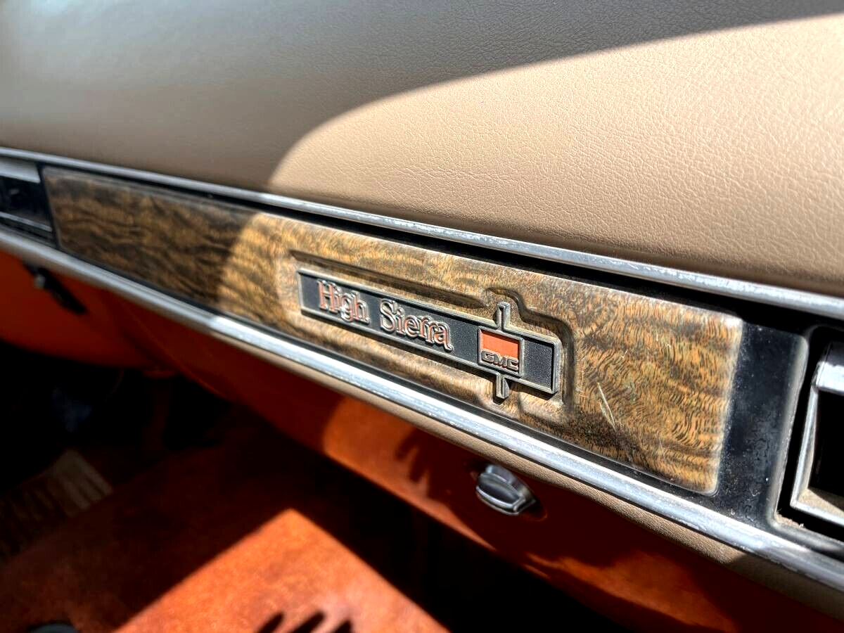 1976 GMC Sierra 1500 High Sierra 400-V8 4X4! - photo 9