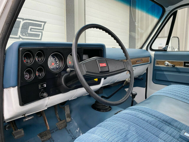 1976 GMC Sierra 1500 Long Box, 24k Survivor Miles, 350 - 4 Speed - photo 9