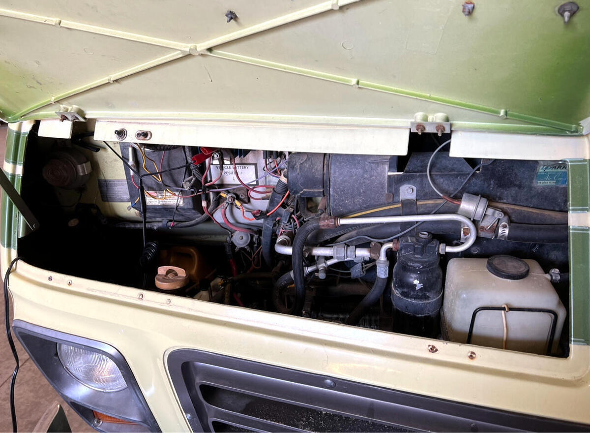 1976 GMC Motorhome - photo 7