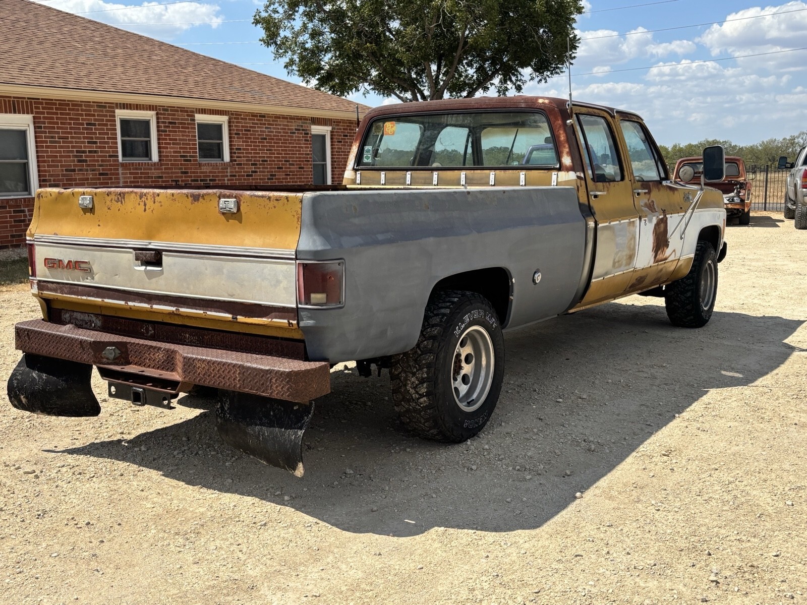 1976 GMC Sierra 3+3 Camper Special - photo 4