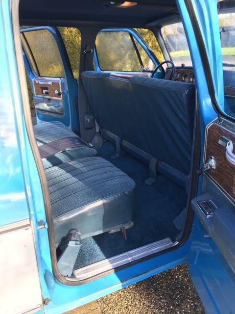 1976 GMC Suburban Sierra Classic - photo 10