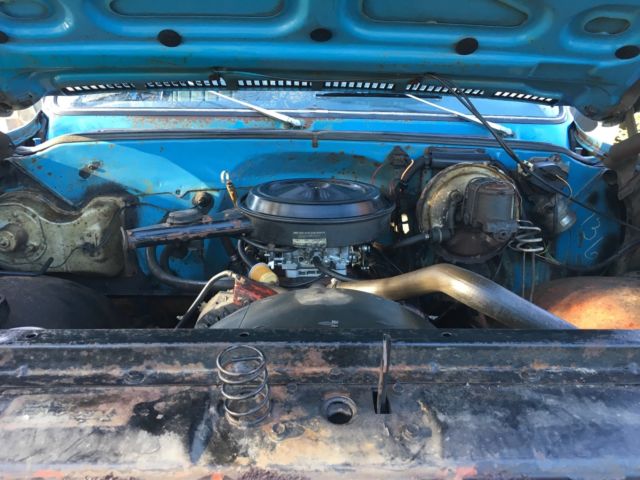 1976 GMC Suburban Sierra Classic - photo 6