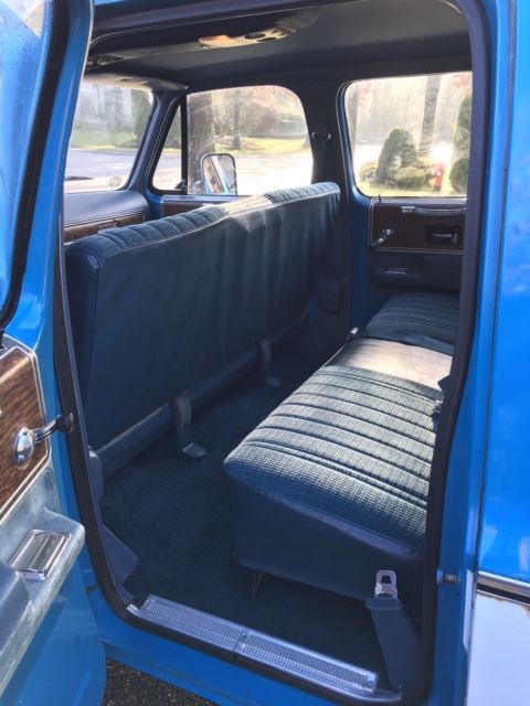 1976 GMC Suburban Sierra Classic - photo 8