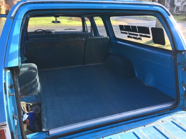 1976 GMC Suburban Sierra Classic - photo 9