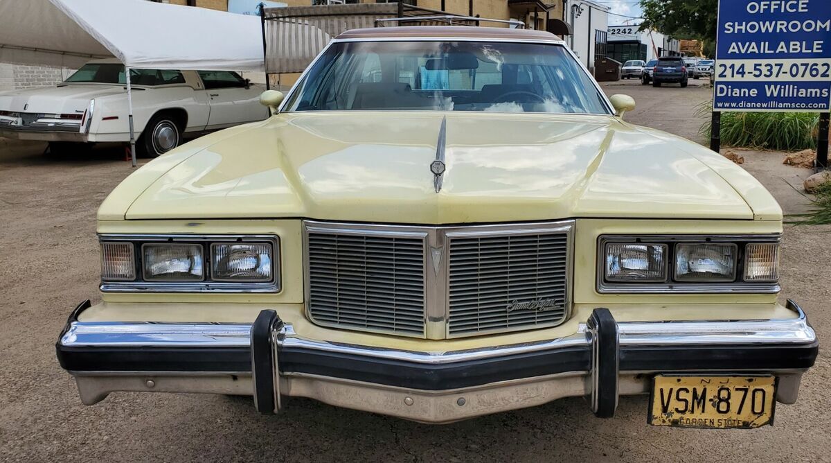 1976 Pontiac Bonneville Top of the line. - photo 2