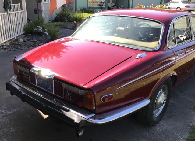 1976 Jaguar XJ12 - photo 3