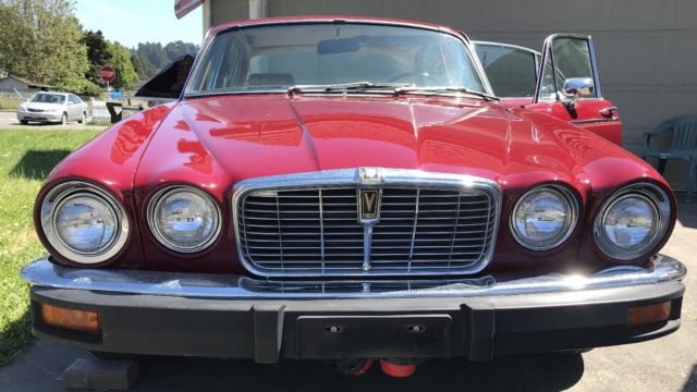 1976 Jaguar XJ12 - photo 3