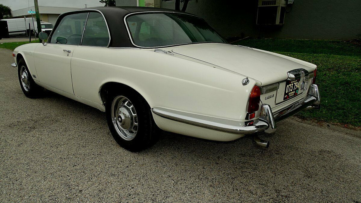 1976 Jaguar XJ PILLARLESS HARD TOP - photo 5