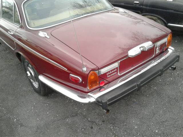 1976 Jaguar XJ12 L Sedan 4-Door - photo 7