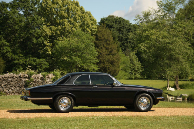 1976 Jaguar XJ6 - photo 2