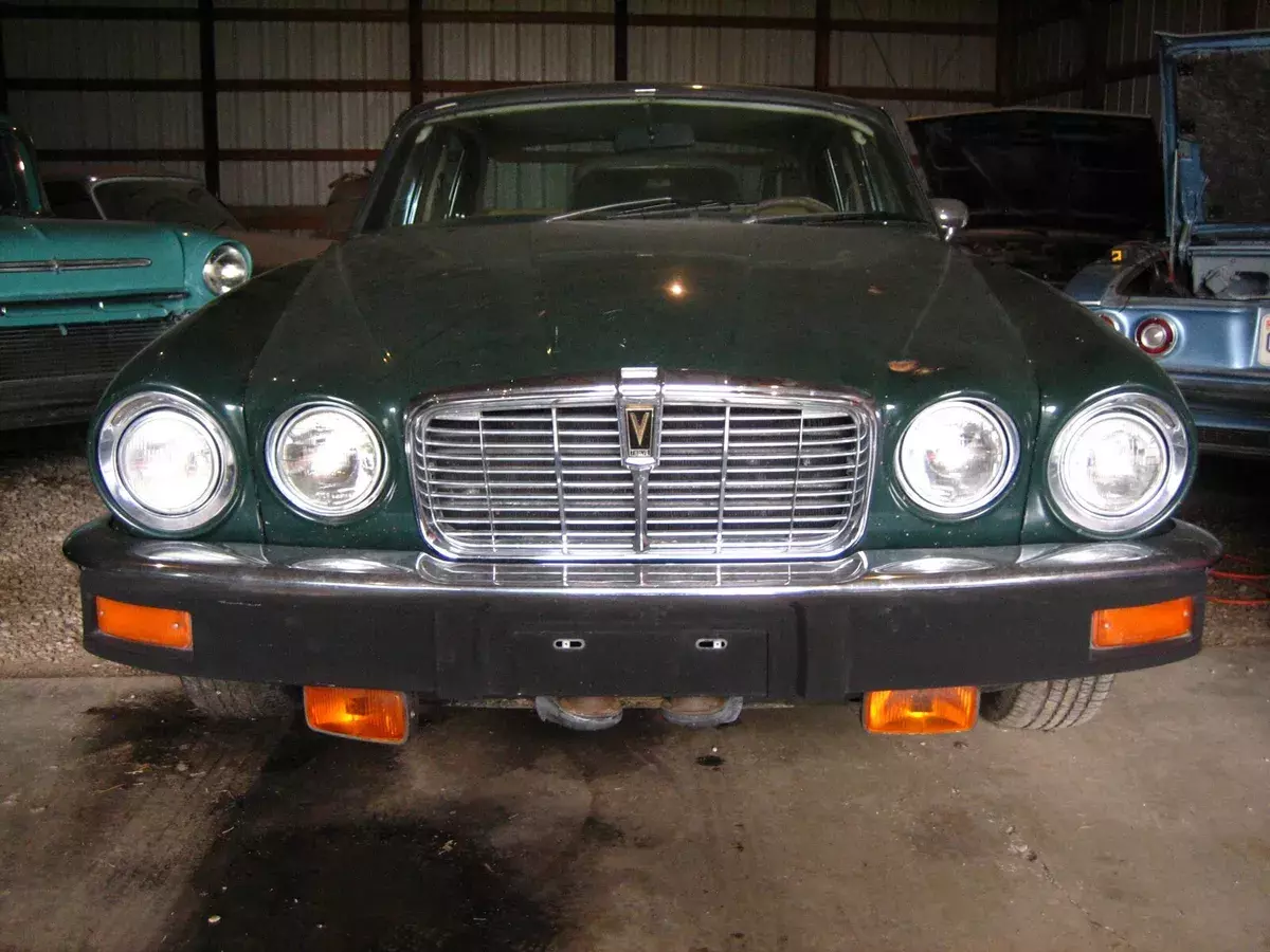 1976 Jaguar XJL with 318 V8 engine. 1976 Jaguar XJ