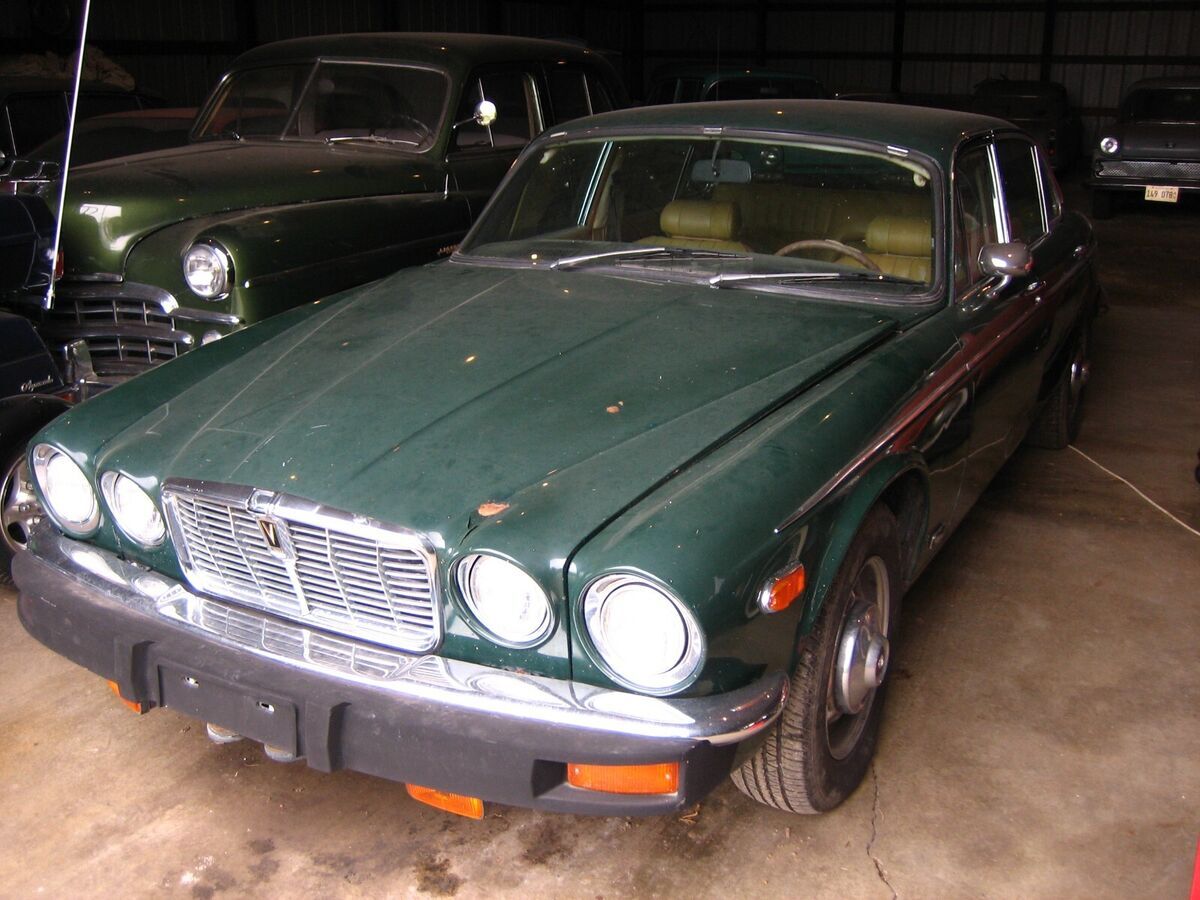 1976 Jaguar XJ - photo 4