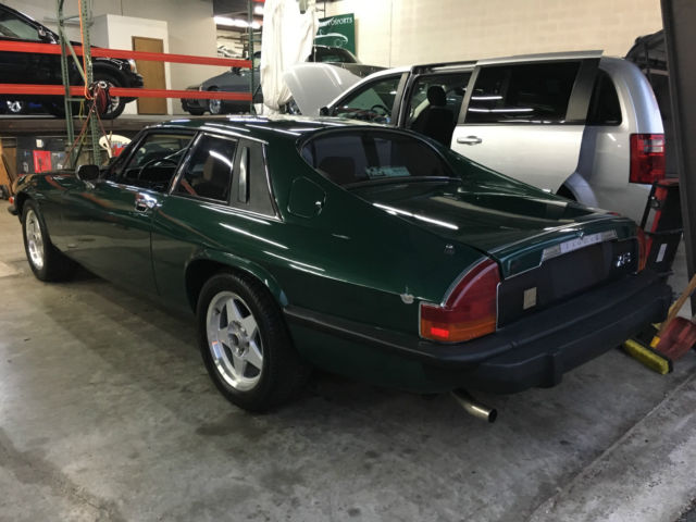 1976 Jaguar XJS 4 Speed Manual, 6 Weber Carbs - photo 5