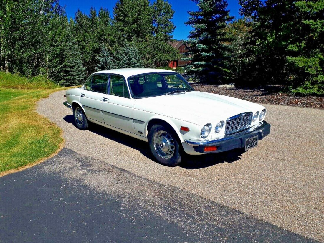 1976 Jaguar XJ6 - photo 2