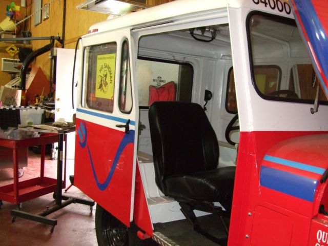 1976 Jeep DJ5E - photo 2