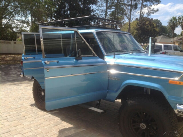 1976 Jeep Wagoneer Completely Restored Motor and Transmission - photo 5