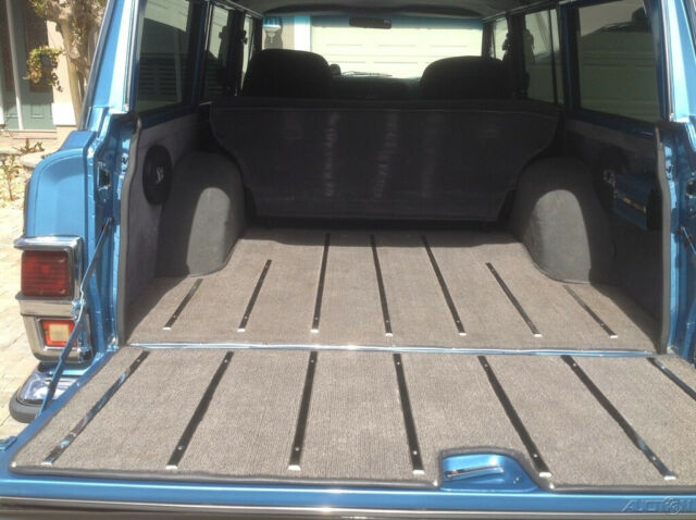 1976 Jeep Wagoneer Completely Restored Motor and Transmission - photo 9