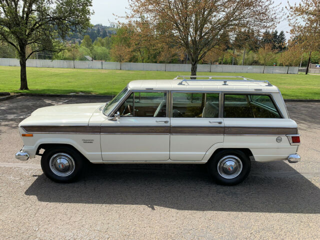 1976 Jeep Wagoneer - photo 10