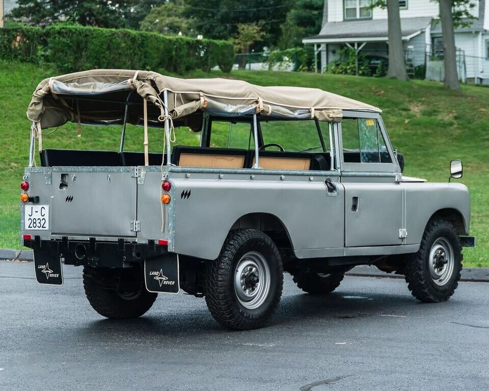 1976 Land Rover Santana 109 - photo 5