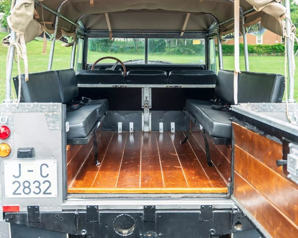 1976 Land Rover Santana 109 - photo 9