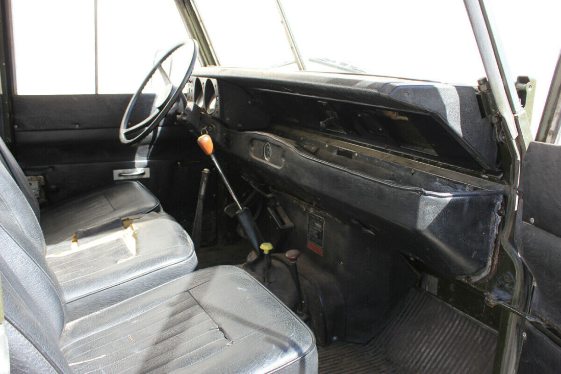 1976 Land Rover SERIES III 109 - photo 11