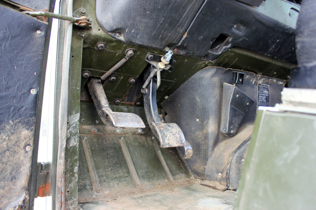1976 Land Rover SERIES III 109 - photo 8