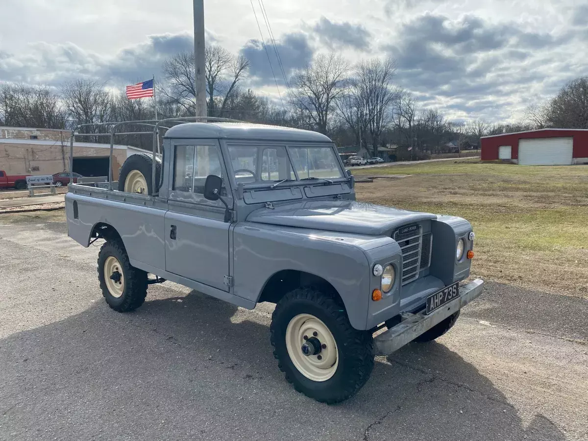 1976 Land Rover Series III 109 Pickup 1976 Land Rover Other