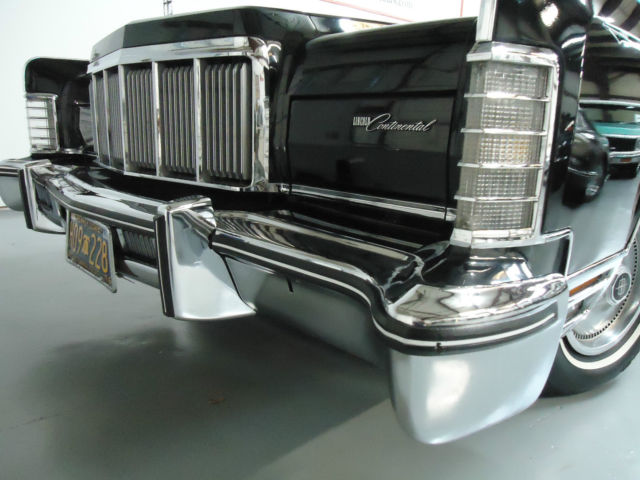 1976 Lincoln Continental 2 Door Coupe - photo 9