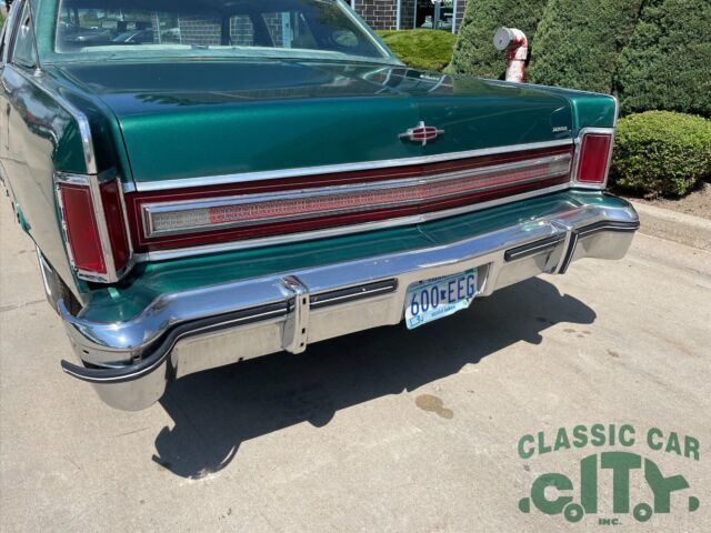 1976 Lincoln Continental - photo 6