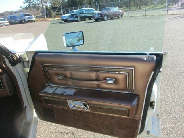 1976 Lincoln Continental 4 dr - photo 13
