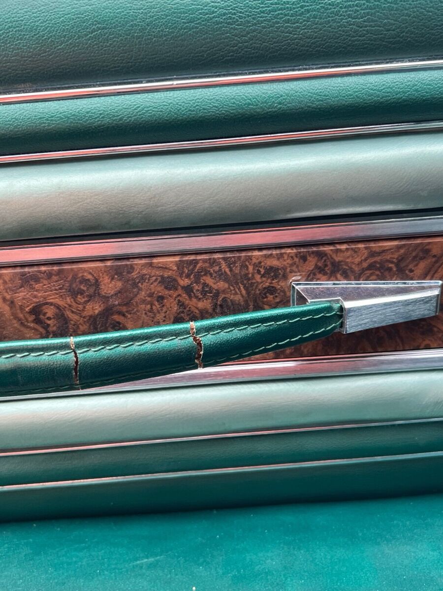 1976 Lincoln Continental - photo 10