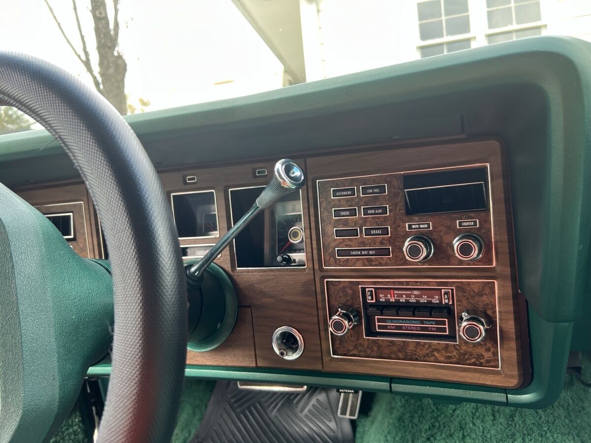 1976 Lincoln Continental - photo 8