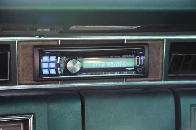1976 Lincoln Continental - photo 4