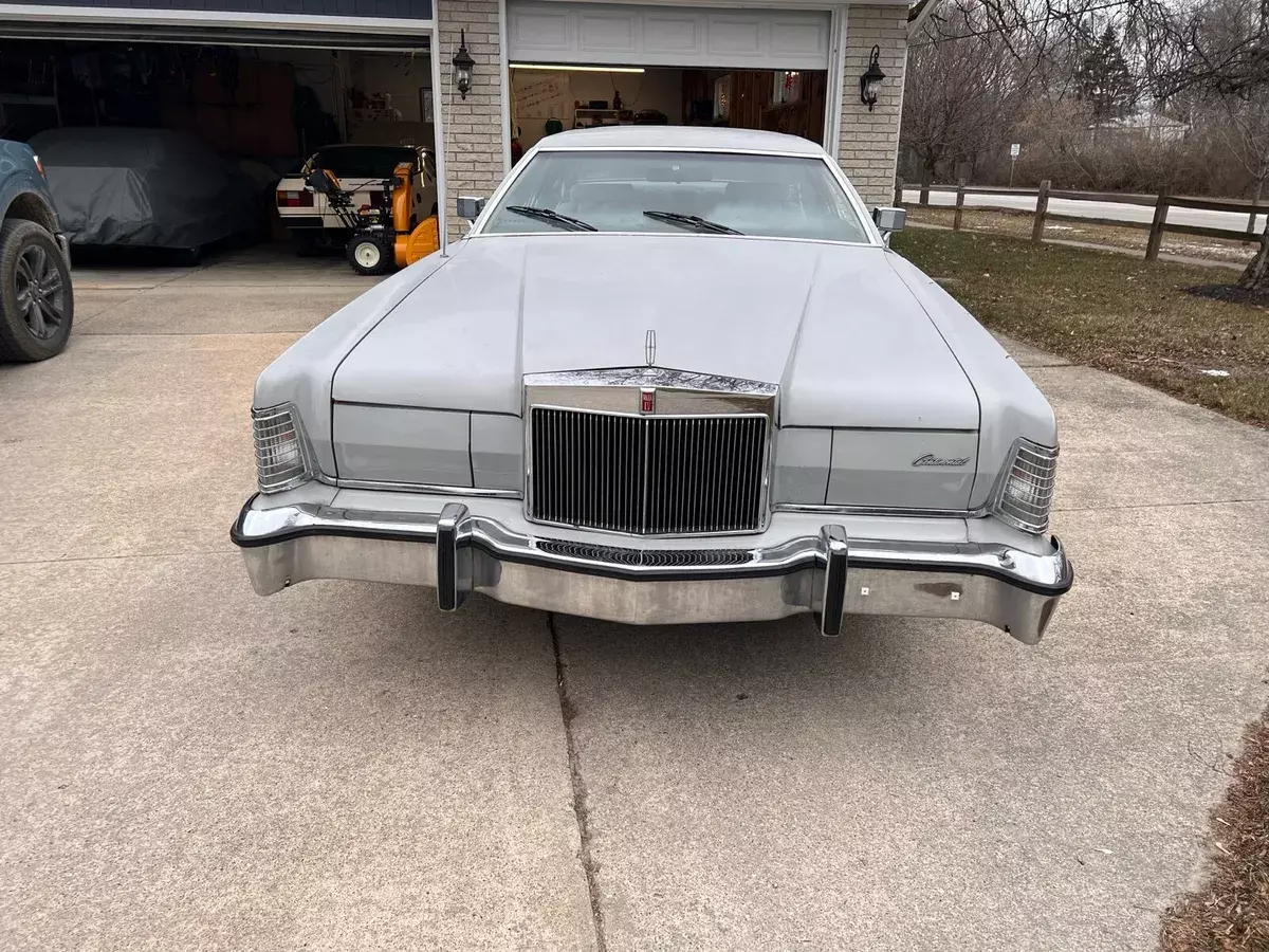 1976 Lincoln Continental Grey RWD Automatic Cartier designer series 1976 Lincoln Continental Cartier designer series