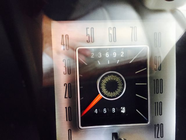1976 Lincoln Continental - photo 11