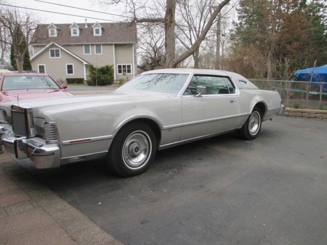 1976 Lincoln Continental Mark IV - photo 2