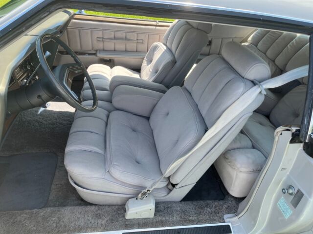 1976 Lincoln Continental - photo 13