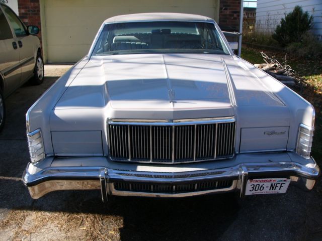 1976 Lincoln Continental - photo 2
