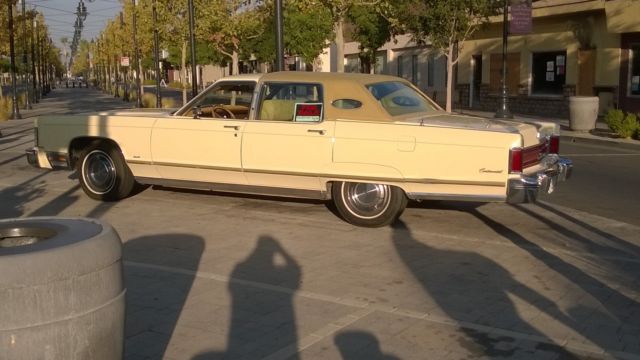 1976 LINCOLN CONTINENTAL TOWN CAR 34000 ORIGINAL MILES VELOUR INTERIOR 1976 Lincoln Town Car