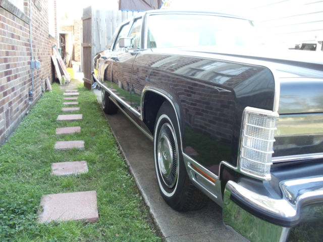 1976 Lincoln Continental Town Car - photo 13