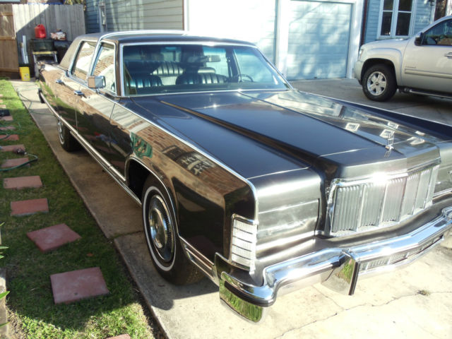 1976 Lincoln Continental Town Car - photo 3