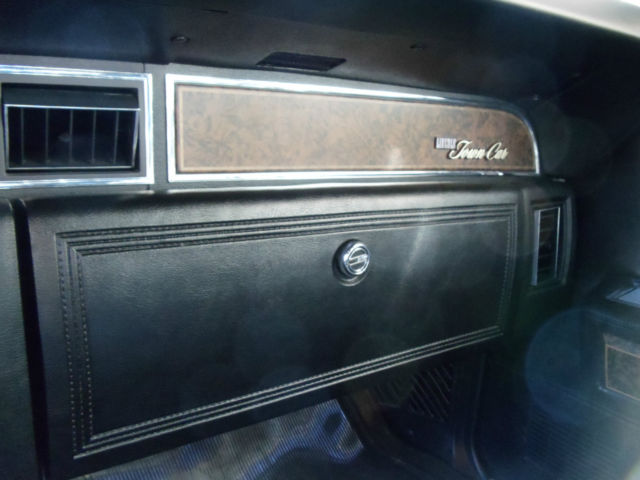 1976 Lincoln Continental Town Car - photo 8