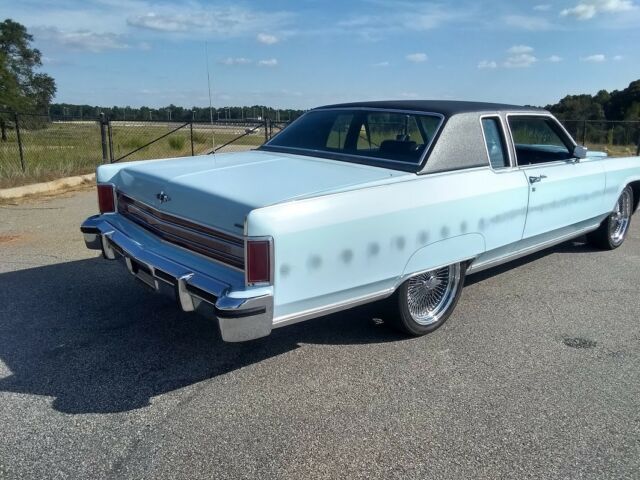 1976 Lincoln Continental Town Coupe - photo 6
