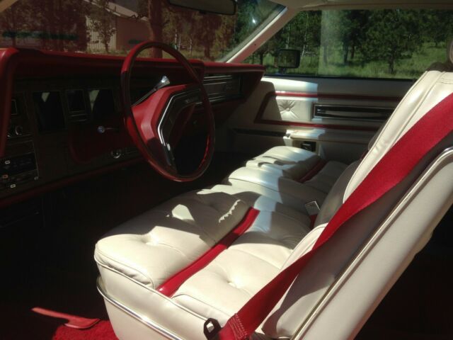 1976 Lincoln Continental Lipstick Edition - photo 10
