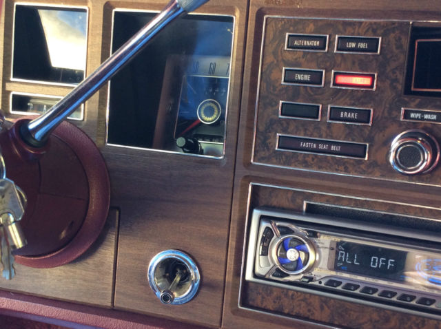 1976 Lincoln Mark Series - photo 9