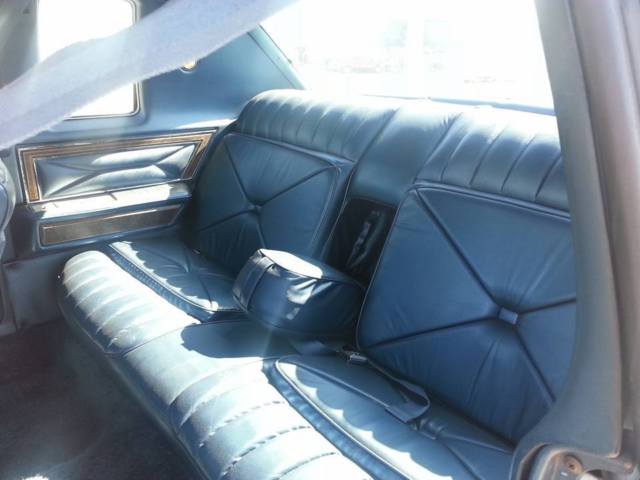 1976 Lincoln Town Car Town Coupe - photo 4