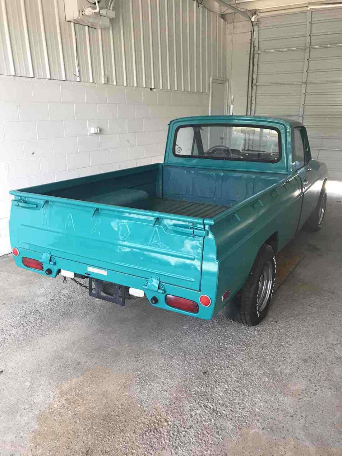 1976 Mazda B1600 - photo 2