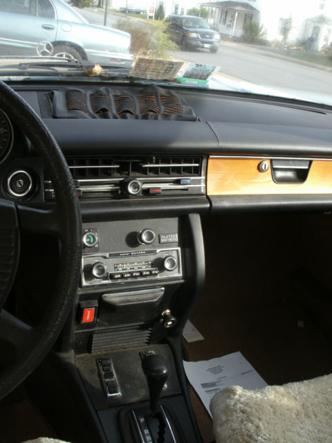 1976 Mercedes-Benz 200-Series - photo 7