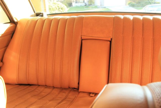 1976 Mercedes-Benz 200-Series Base Sedan 4-Door - photo 13